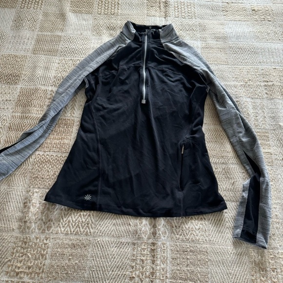Athleta Longsleeve Running Top - Picture 1 of 3